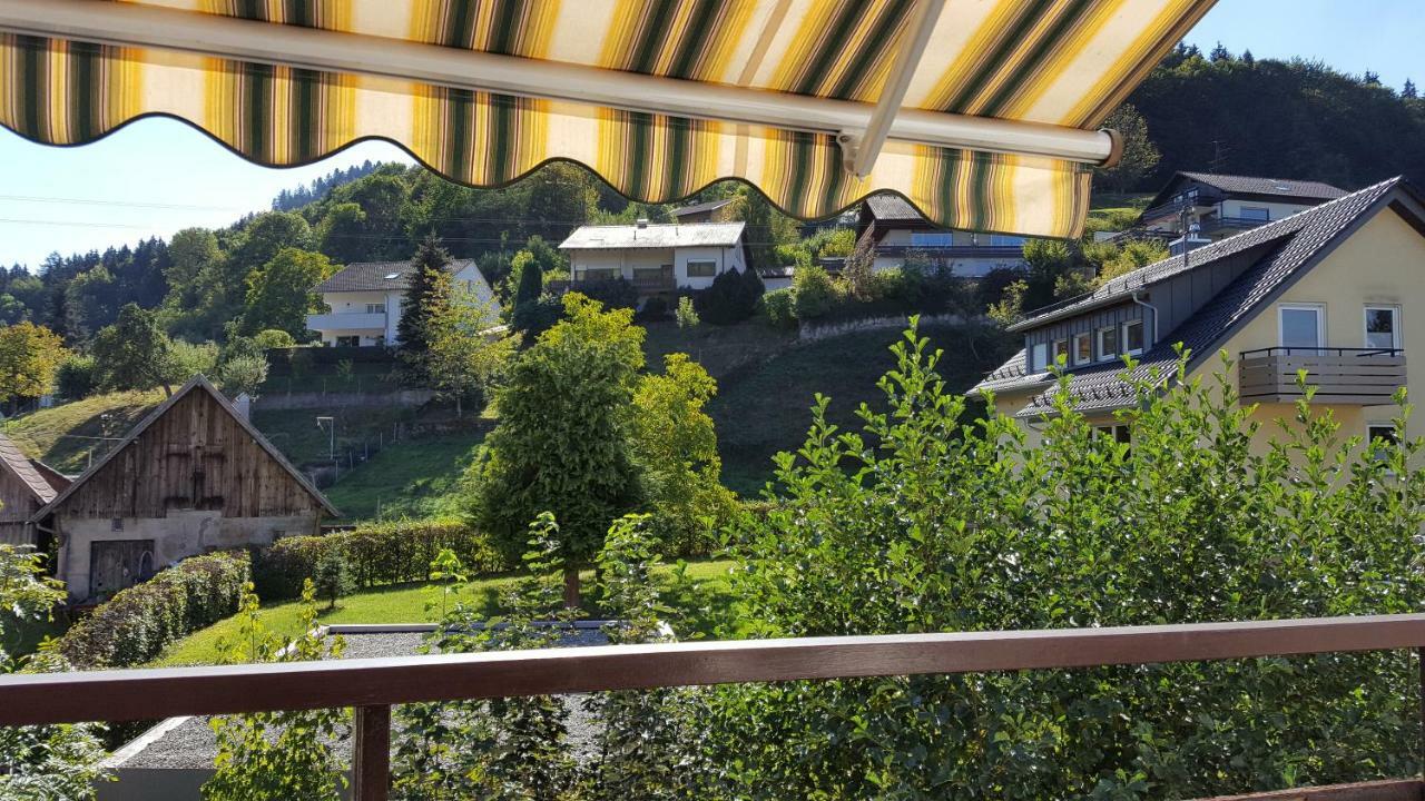 Ferienwohnung Am Kurpark バート・ヴィルトバート エクステリア 写真